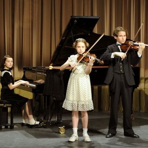 Wunderkinder (2011) photo 11