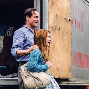 THE GLASS CASTLE, FROM LEFT, WOODY HARRELSON, ELLA ANDERSON, 2017. PH: JAKE GILES NETTER. ©LIONSGATE