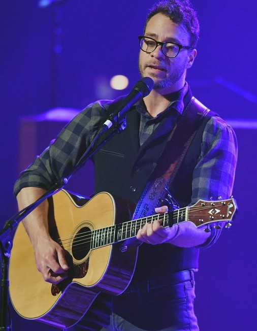 Amos Lee