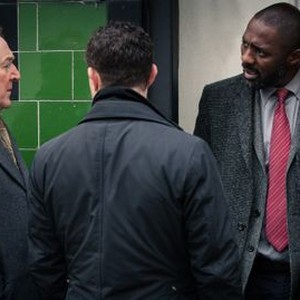 Luther, Dermot Crowley (L), Idris Elba (R), 'Season 3', 09/03/2013, ©BBCAMERICA