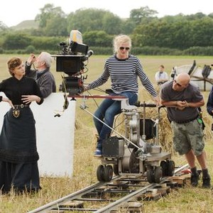 FAR FROM THE MADDING CROWD, Carey Mulligan (left), cinematographer Charlotte Bruus Christensen (sitting), on set, 2015. ph: Alex Bailey/TM & copyright © Fox Searchlight. All rights reserved