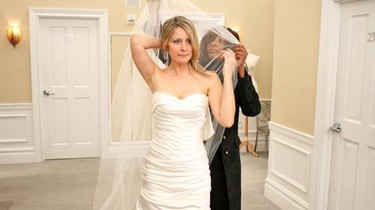 Say yes to the dress season 3 discount