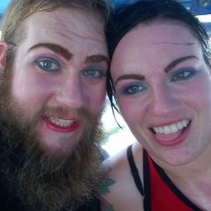 The Amazing Race, Mike Dombrowski (L), Rochelle Nevedal (R), 09/05/2001, ©CBS
