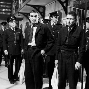 THE CRIMINAL, (aka THE CONCRETE JUNGLE), Patrick Magee (prison guard left), Stanley Baker (hands in pockets), Brian Phelan (front right), 1960
