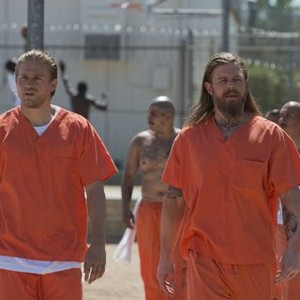 Sons of Anarchy, Charlie Hunnam (L), Ryan Hurst (R), 'Laying Pipe', Season 5, Ep. #3, 09/25/2012, ©FX