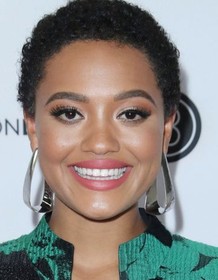 Kiersey Clemons