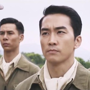 AIR STRIKE, (AKA THE BOMBING), FROM LEFT: WILLIAM WAI-TING CHAN, LIU YE, SONG SEUNG-HEON, 2018. © LIONSGATE