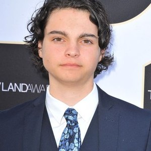 Max Burkholder at arrivals for 2015 TV LAND AWARDS, The Saban Theatre, Beverly Hills, CA April 11, 2015. Photo By: Dee Cercone/Everett Collection