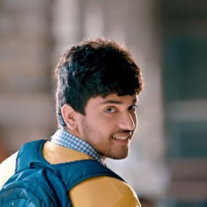 Naduve antaravirali online full movie