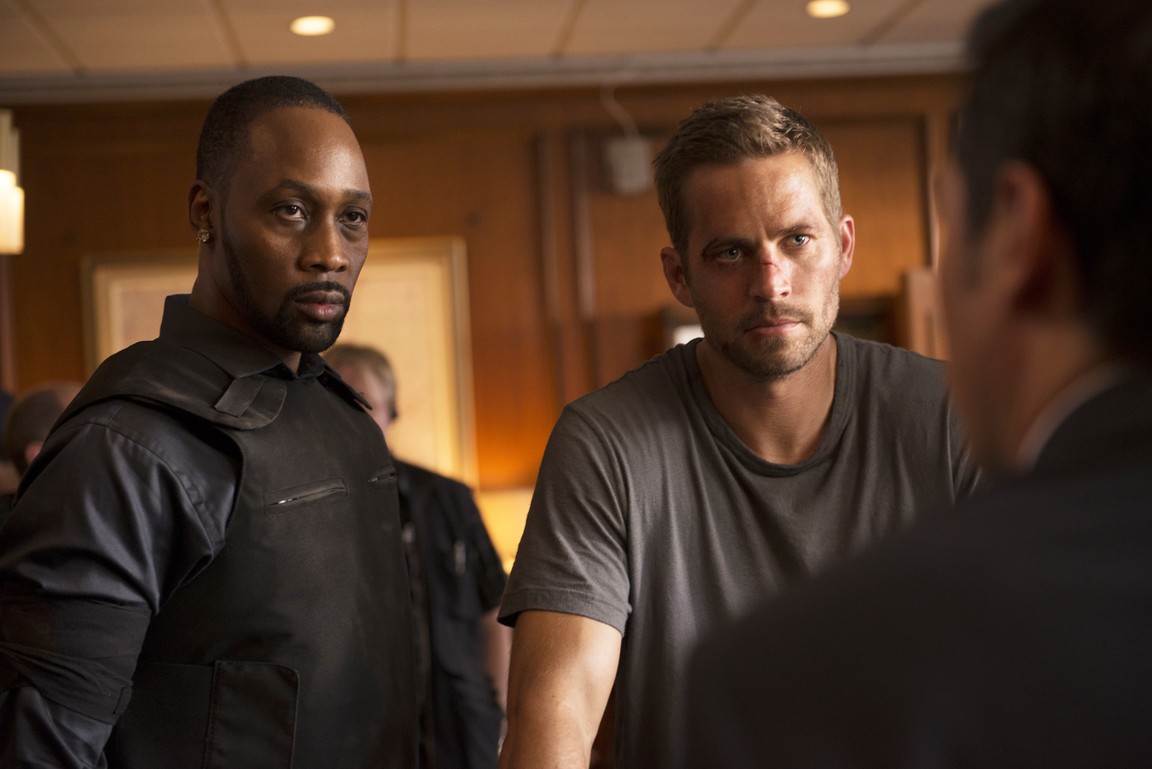 Brick Mansions (2014)
