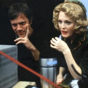 FAR FROM HEAVEN, director Todd Haynes, Julianne Moore on set, 2002, (c) Focus Features