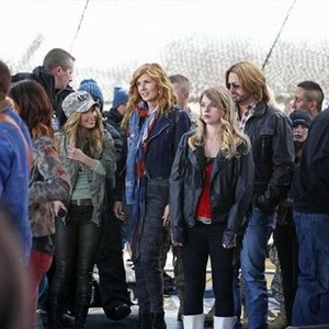 Nashville, Hayden Panettiere (L), Connie Britton (C), Billy Ray Cyrus (R), 'All or Nothing with Me', Season 2, Ep. #21, 05/07/2014, ©KSITE