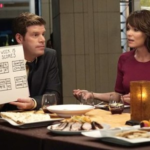 The League, Stephen Rannazzisi (L), Katie Aselton (R), 'The 13 Stages of Grief', Season 7, Ep. #12, 12/02/2015, ©FXX