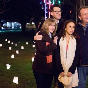 The Tree That Saved Christmas (2014) photo 4