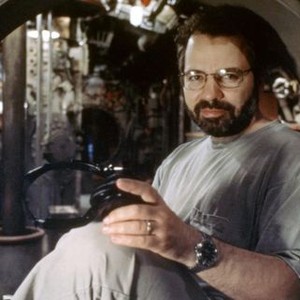 U-571, director Jonathan Mostow, on set, 2000.©Universal