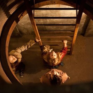 Hidden (2015) photo 9