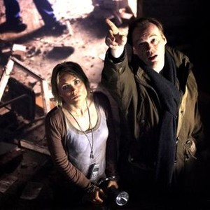 SILENT HILL, Radha Mitchell, director Christophe Gans on set, 2006, (c) TriStar