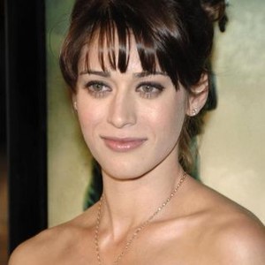 Lizzy Caplan - Rotten Tomatoes