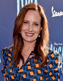 Andrea Warren