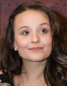 Larissa Manoela