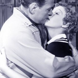Hollywood Round-Up (1937) photo 4