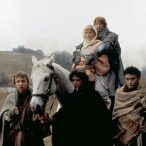 LIONHEART, (front l-r): Chris Pitt, Dexter Fletcher, Matthew Sim, (on horse): Nicola Cowper, Eric Stoltz, 1987, (c)Orion Pictures