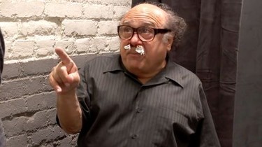 It's always sunny in philadelphia season 13 episode 10 new arrivals