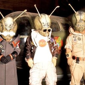 Spaced Invaders (1990) photo 4