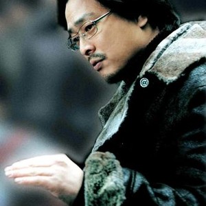 SYMPATHY FOR LADY VENGEANCE, (aka CHINJEOLHAN GEUMJASSI), Director Chan-wook Park, on set, 2005, (c) Tartan Films