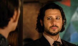 The Magicians: Season 5 Episode 13 Clip - Eliot And Charlton Share A Kiss