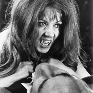THE VAMPIRE LOVERS, Ingrid Pitt (top), Ferdy Mayne, 1970