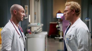 Watch grey's anatomy season 17 episode hotsell 2 online