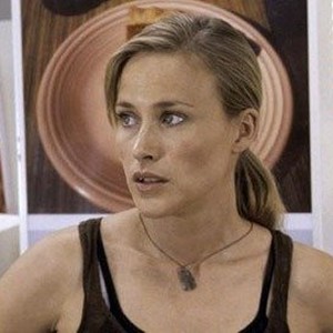 The Anarchist's Wife (2008) photo 8