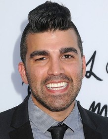 Bobak Ferdowsi