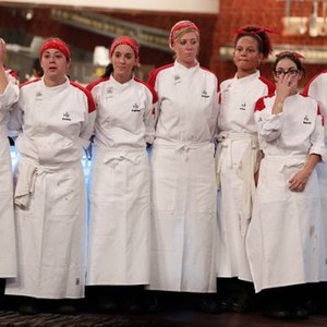 Hell's Kitchen, Ariel Malone (L), Manda Palomino (C), Dannie Harrison (R), '15 Chefs Compete', Season 15, Ep. #4, 02/03/2016, ©FOX