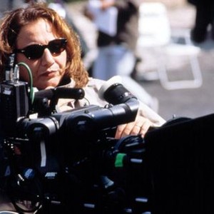 PEACEMAKER, Director Mimi Leder on set, 1997. (c) DreamWorks