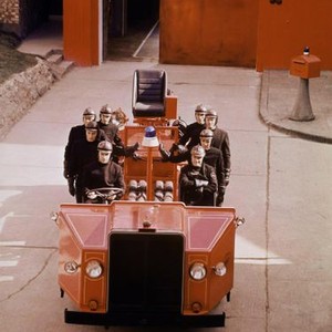 FAHRENHEIT 451, Cyril Cusack (front right), Oskar Werner (second from front right), 1966