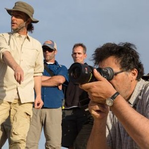LAST DAYS IN THE DESERT, standing left:, cinematographer Emmanuel Lubezki, right: director Rodrigo Garcia, 2015. ph: Francois Duhamel/©Broad Green Pictures