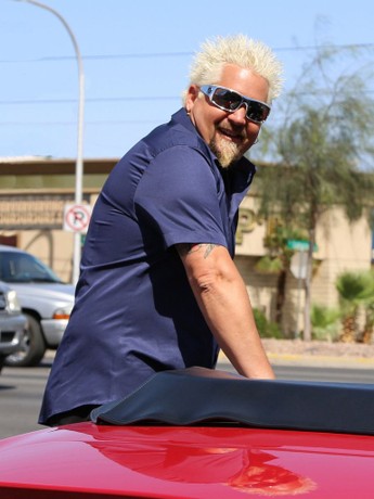 Diners, Drive-Ins and Dives: Season 38, Episode 3 - Rotten Tomatoes