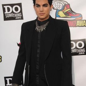 Adam Lambert at arrivals for 2011 VH1 Do Something Awards, Hollywood Palladium, Los Angeles, CA August 14, 2011. Photo By: Michael Germana/Everett Collection