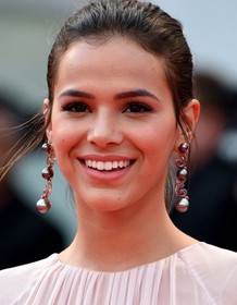 Bruna Marquezine