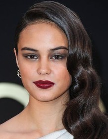 Courtney Eaton