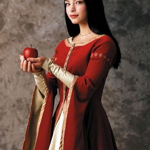 Snow White: The Fairest of Them All (2001) photo 4