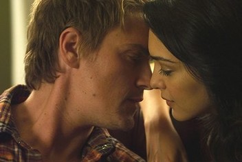 Birinchi marta xotinimning singlisi bilan jinsiy aloqa qilish Lesbian jinsiy aloqani jozibasi