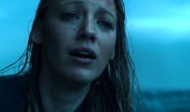 The Shallows: Official Clip - Stop! photo 6