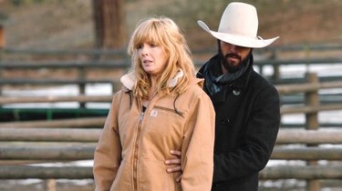 Yellowstone: Season 1 Episode 7 Clip - Walker Shows Beth How to Ride'Em Out