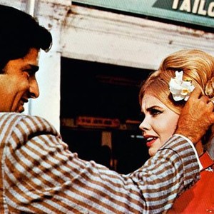 A MATTER OF INNOCENCE, (aka PRETTY POLLY), from left: Shashi Kapoor, Hayley Mills, 1967