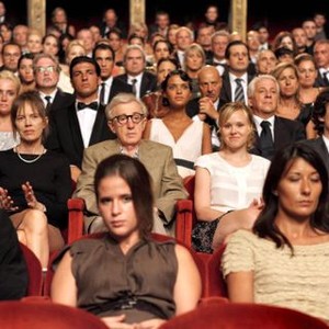 TO ROME WITH LOVE, from left: Judy Davis, Woody Allen, Alison Pill, Flavio Parenti, 2012. ph: Philippe Antonello/©Sony Pictures Classics