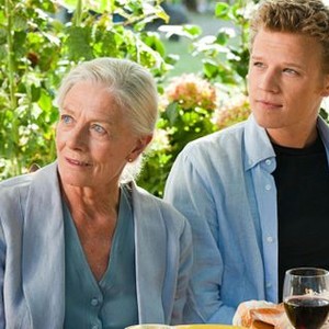 LETTERS TO JULIET, from left: Vanessa Redgrave, Christopher Egan, 2010. ©Summit Entertainment