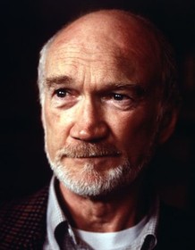 Colin Fox